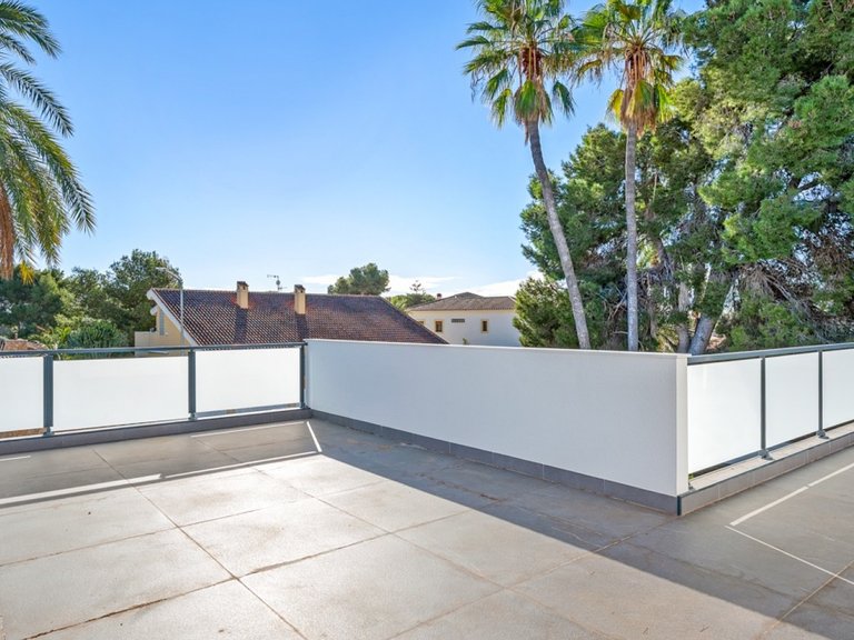 Villa for Sale in Orihuela Costa, Alicante 9