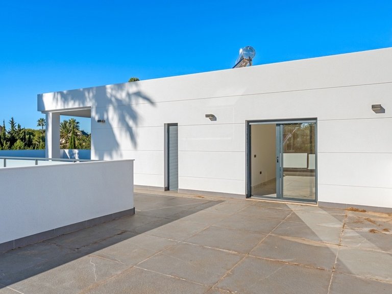 Villa for Sale in Orihuela Costa, Alicante 10