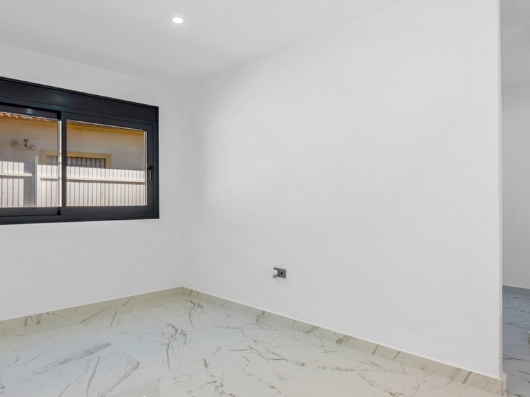 Villa for Sale in Orihuela Costa, Alicante 18