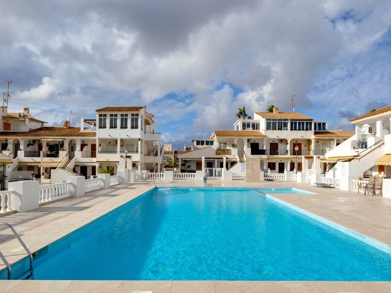 Apartment for Sale in Torrevieja, Alicante 28