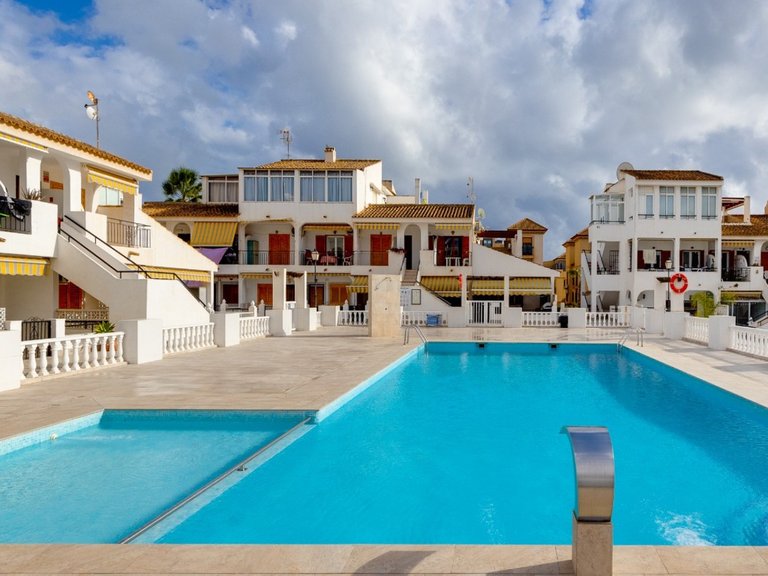 Apartment for Sale in Torrevieja, Alicante 29