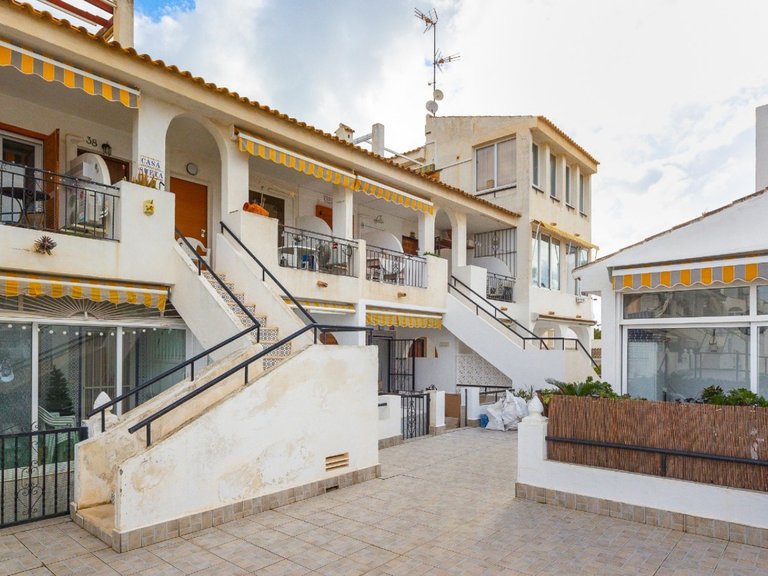 Apartment for Sale in Torrevieja, Alicante 36