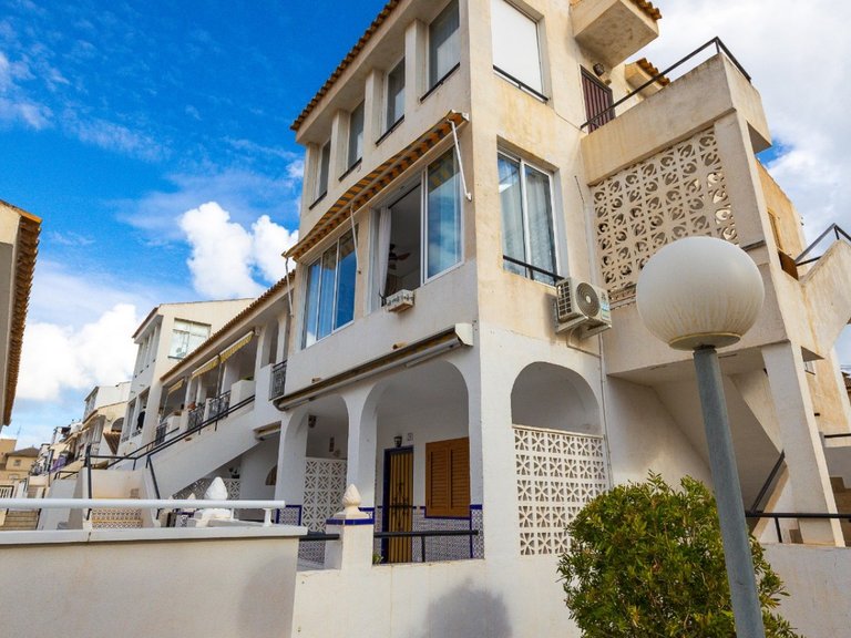 Apartment for Sale in Torrevieja, Alicante 37