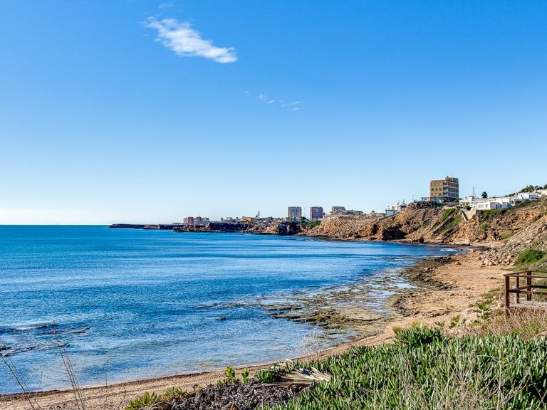 Apartment for Sale in Torrevieja, Alicante 39