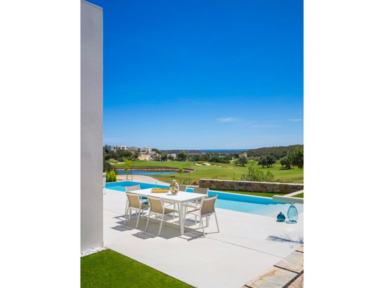 Villa for Sale in Las Colinas Golf, Alicante 2