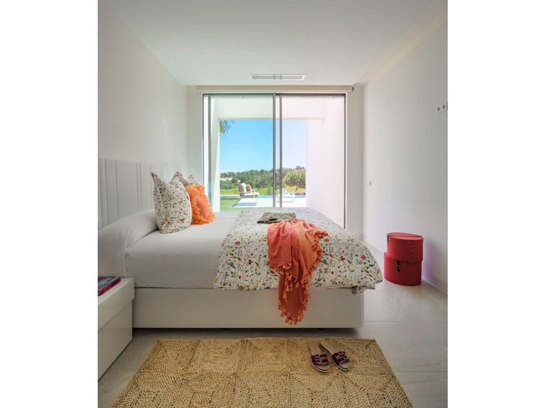 Villa for Sale in Las Colinas Golf, Alicante 4