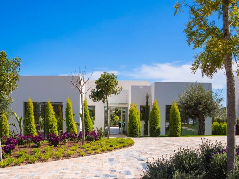 Villa for Sale in Las Colinas Golf, Alicante 6