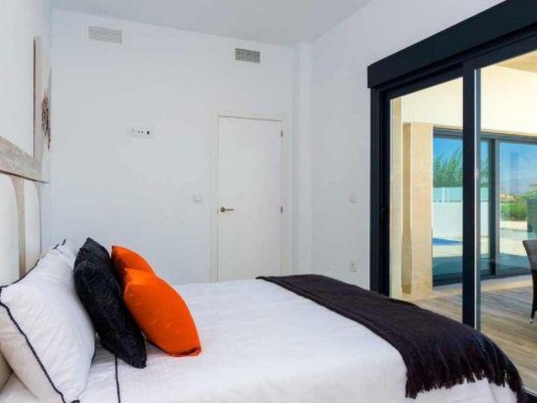 Town House for Sale in Daya Nueva, Alicante 12