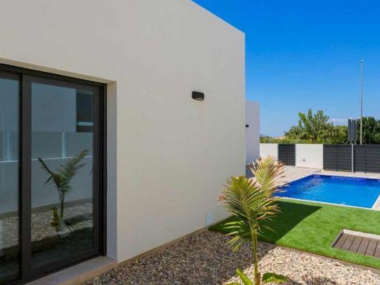 Town House for Sale in Daya Nueva, Alicante 27