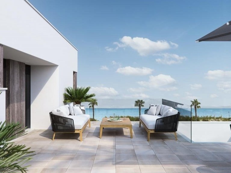 Villa for Sale in Pilar De La Horadada, Alicante 1