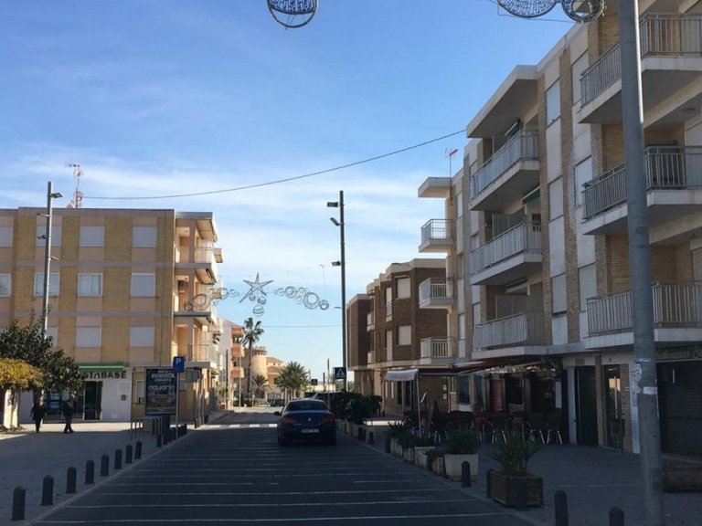 Villa for Sale in Pilar De La Horadada, Alicante 25