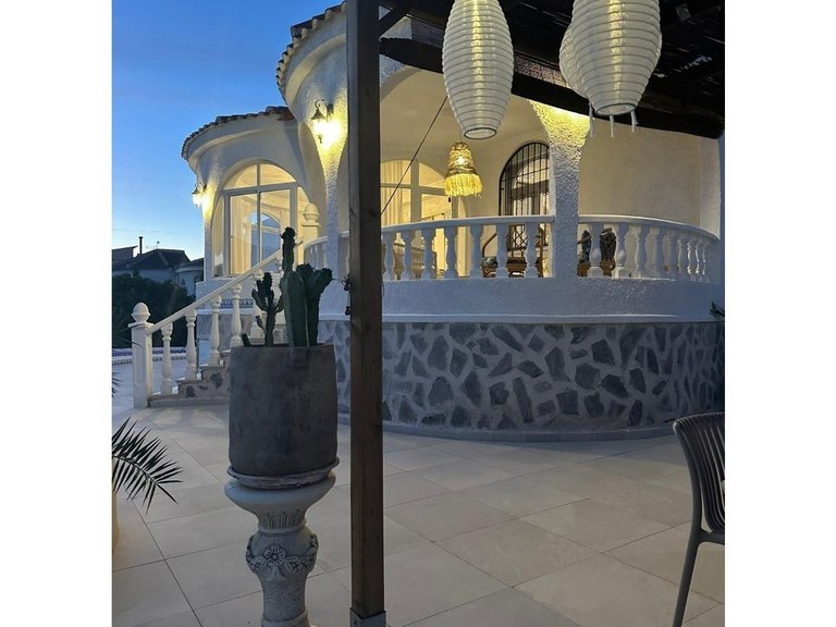 Villa for Sale in Torrevieja, Alicante 25