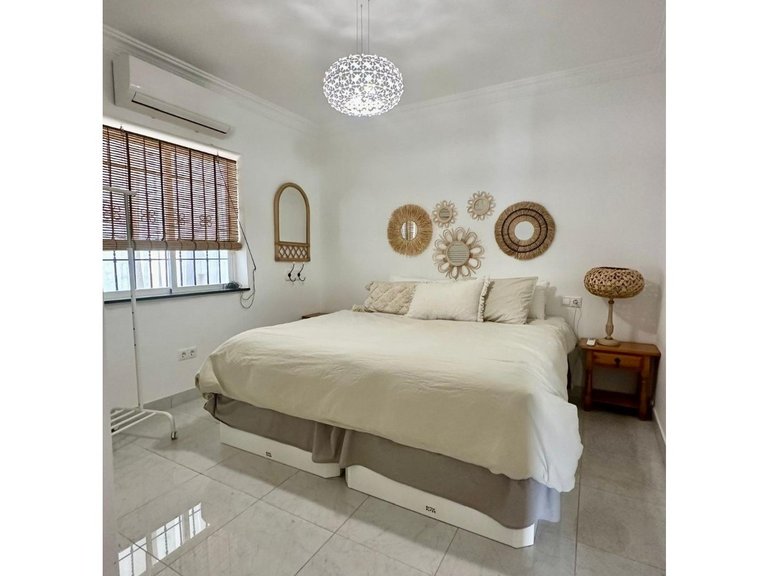 Villa for Sale in Torrevieja, Alicante 30