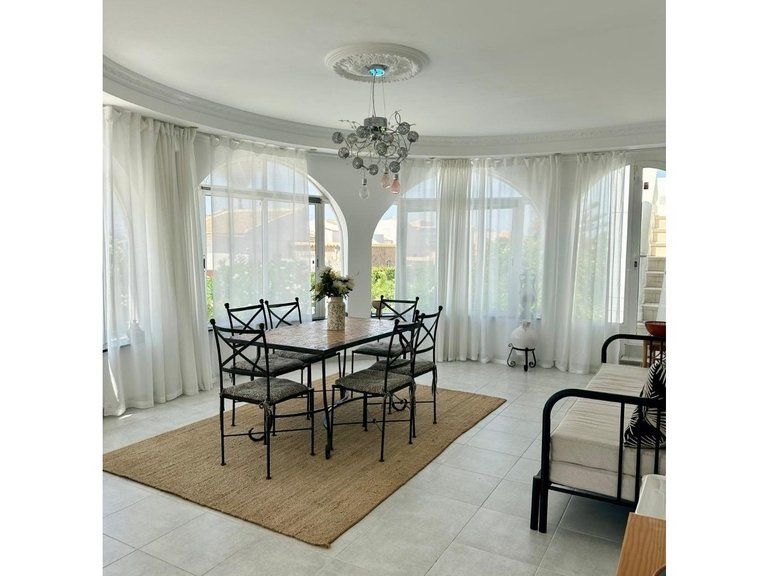 Villa for Sale in Torrevieja, Alicante 34