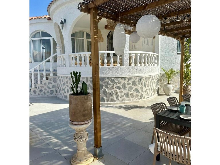Villa for Sale in Torrevieja, Alicante 44