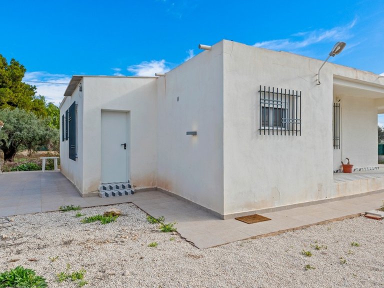 Villa for Sale in Elche, Alicante 36