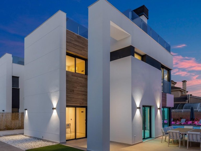 Villa for Sale in Torrevieja, Alicante 11