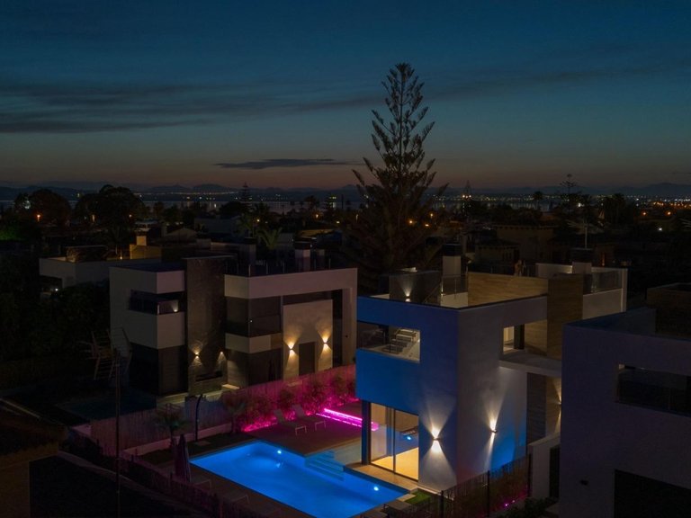 Villa for Sale in Torrevieja, Alicante 20