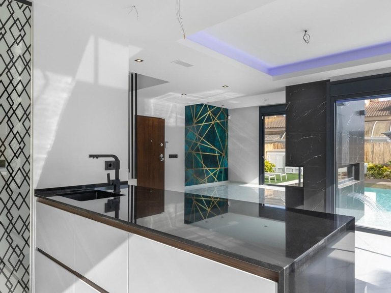 Villa for Sale in Torrevieja, Alicante 41