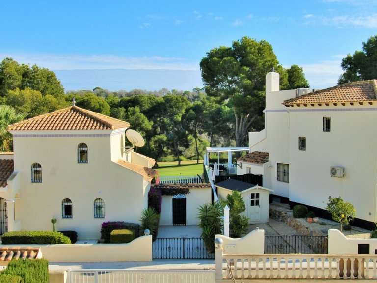 Villa for Sale in Orihuela Costa, Alicante 25