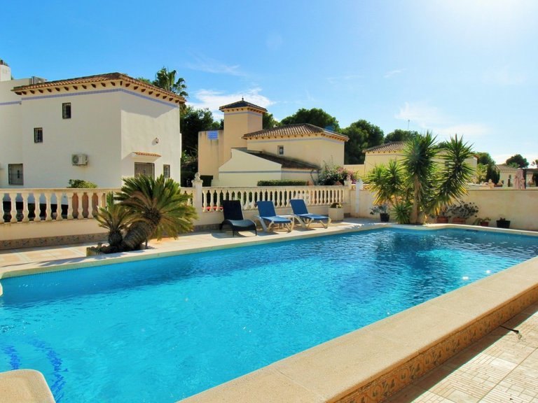 Villa for Sale in Orihuela Costa, Alicante 29