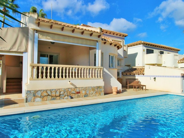Villa for Sale in Orihuela Costa, Alicante 30