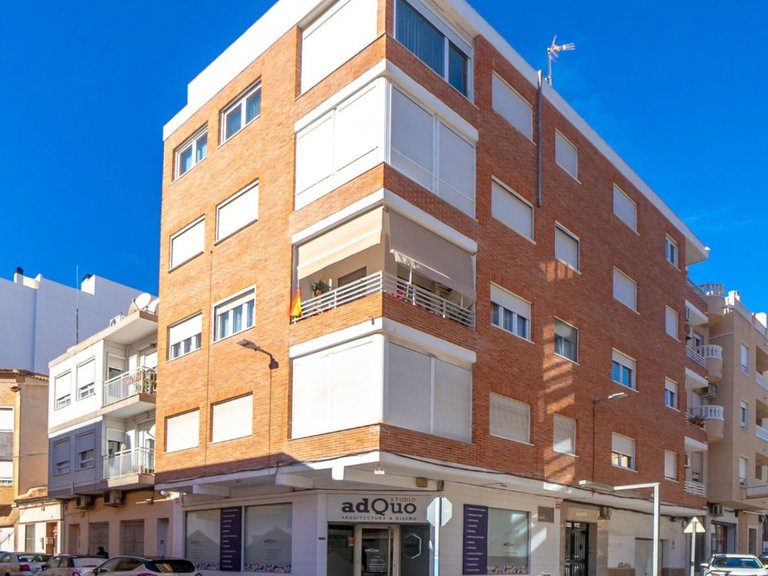 Apartment for Sale in Torrevieja, Alicante 23