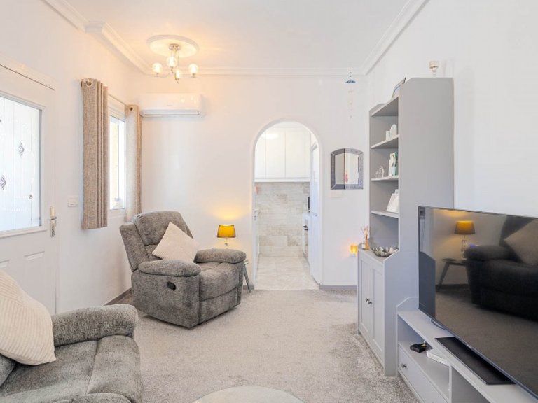 Villa en Venta en Orihuela Costa, Alicante 8