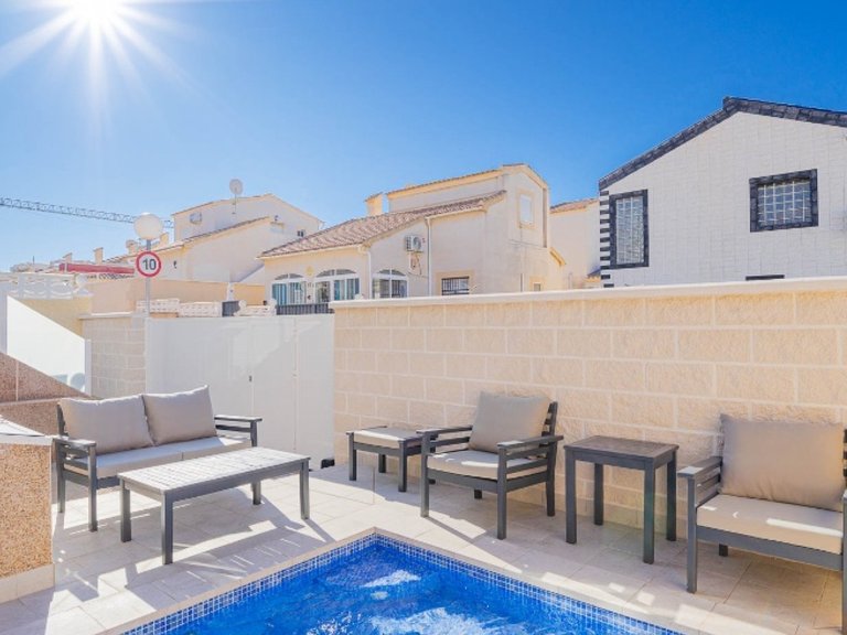 Villa en Venta en Orihuela Costa, Alicante 46