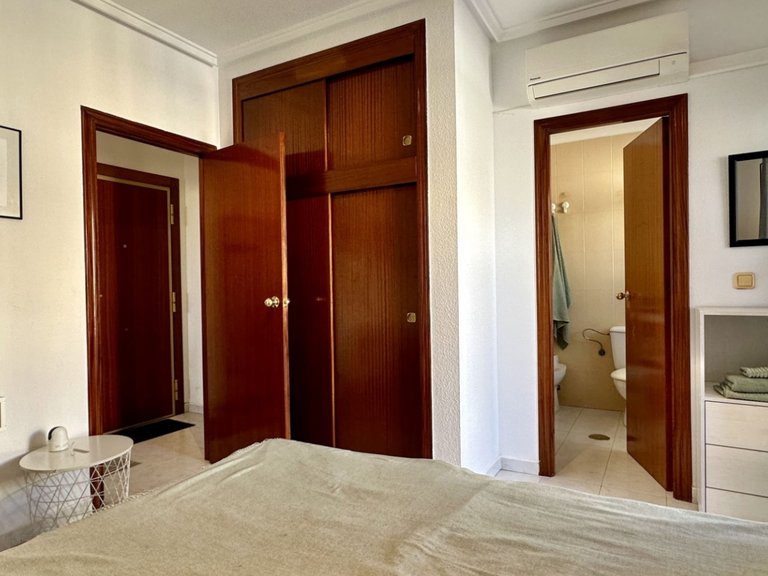 Apartment for Sale in Torrevieja, Alicante 18