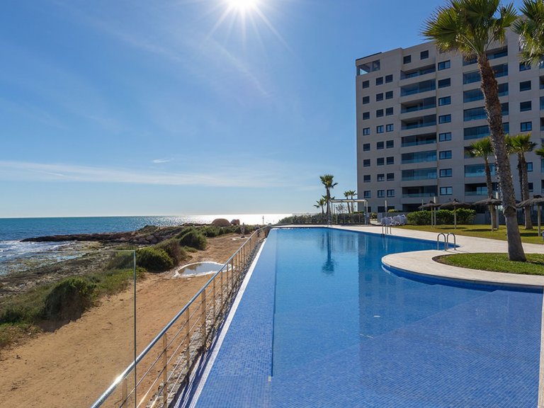 Apartment for Sale in Torrevieja, Alicante 32