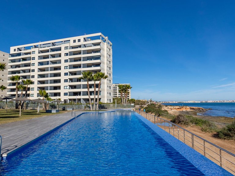Apartment for Sale in Torrevieja, Alicante 34