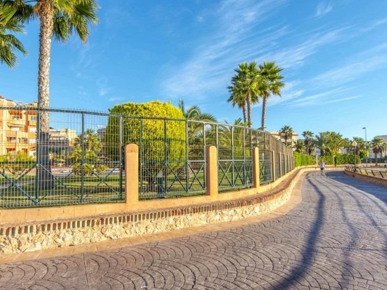 Apartment for Sale in Orihuela Costa, Alicante 39