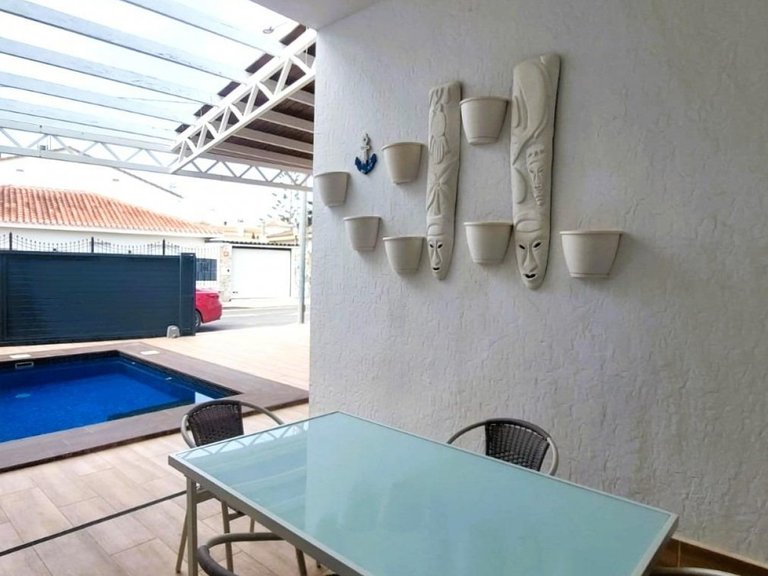 Villa for Sale in Pilar De La Horadada, Alicante 4