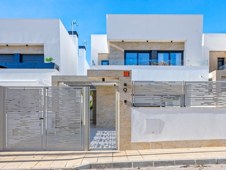 Villa for Sale in Orihuela Costa, Alicante 18
