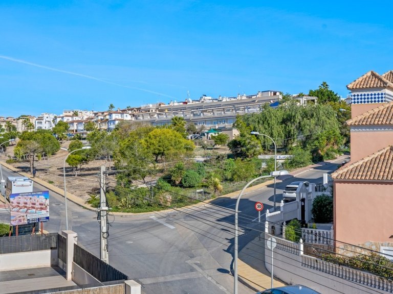 Villa for Sale in Orihuela Costa, Alicante 33