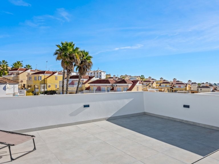 Villa for Sale in Orihuela Costa, Alicante 37