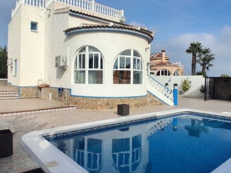 Villa for Sale in Rojales, Alicante 5
