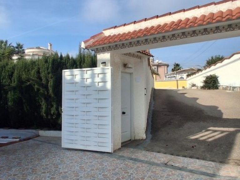 Villa for Sale in Rojales, Alicante 27