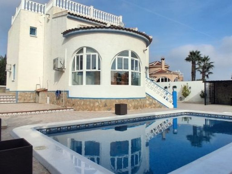 Villa for Sale in Rojales, Alicante 32