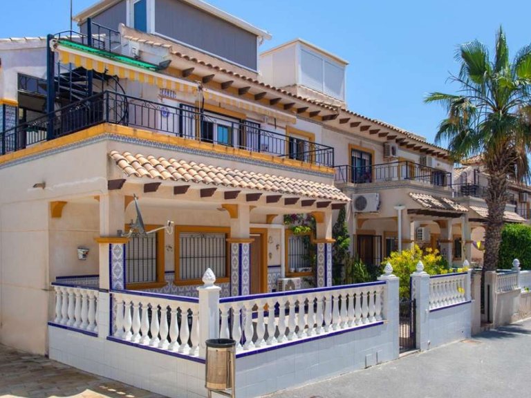Villa for Sale in Orihuela, Alicante 1