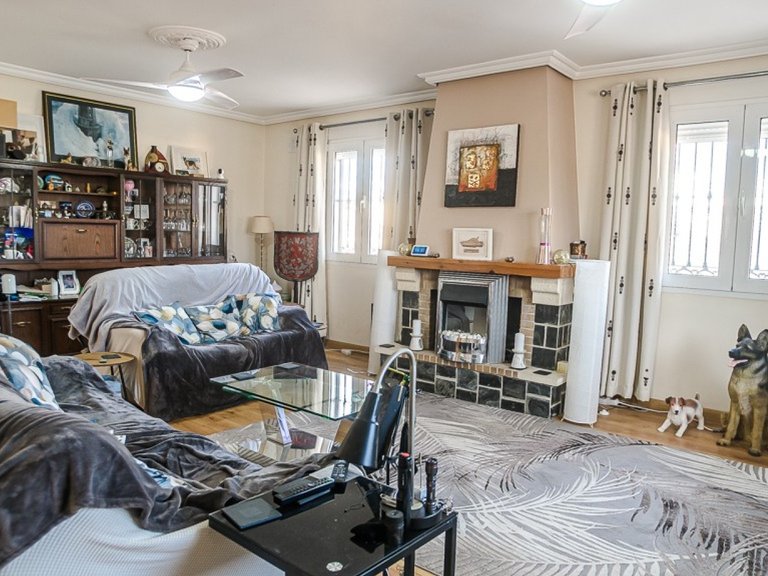 Villa for Sale in Torrevieja, Alicante 15