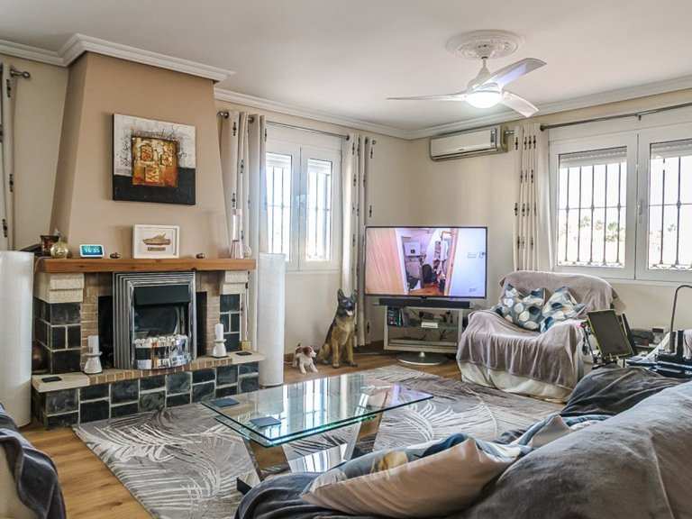 Villa for Sale in Torrevieja, Alicante 17