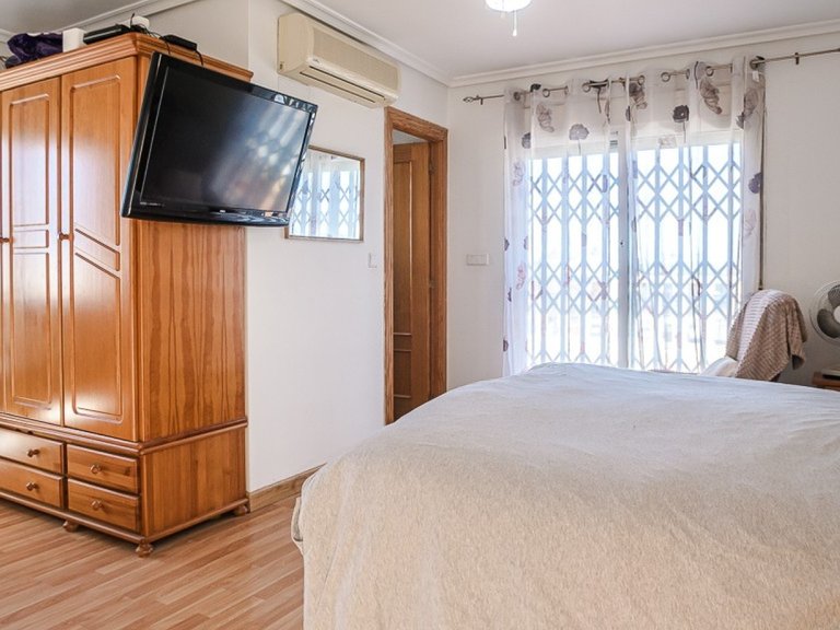 Villa for Sale in Torrevieja, Alicante 22