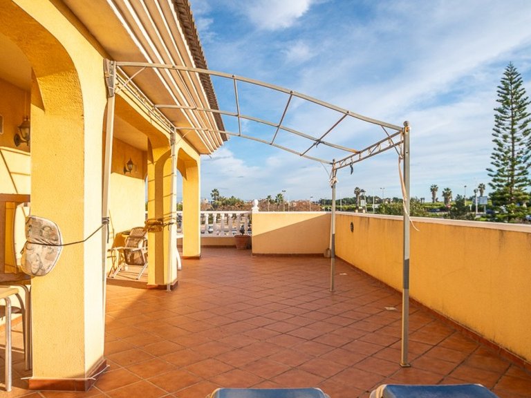 Villa for Sale in Torrevieja, Alicante 33