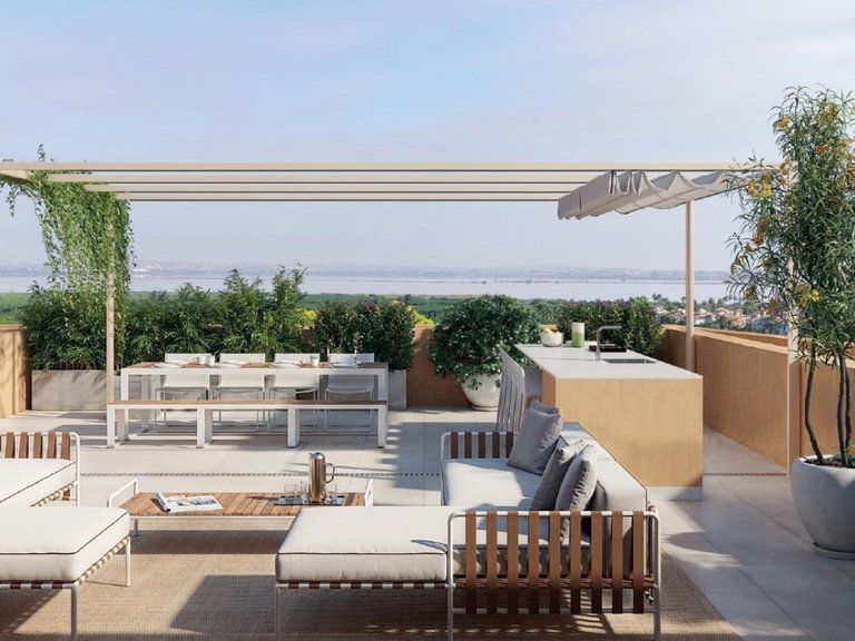 Villa for Sale in Torrevieja, Alicante 1