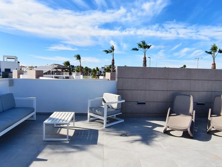 Villa for Sale in Guardamar Del Segura, Alicante 30