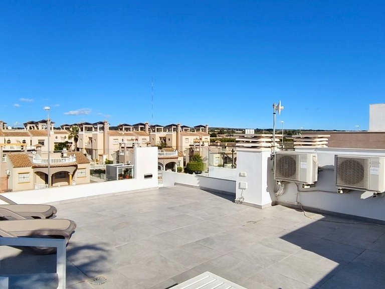 Villa for Sale in Guardamar Del Segura, Alicante 31