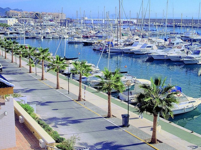 Apartment for Sale in Villajoyosa, Alicante 9