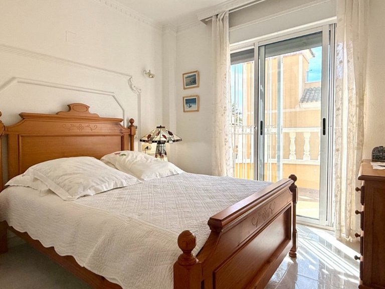 Villa for Sale in Orihuela Costa, Alicante 4